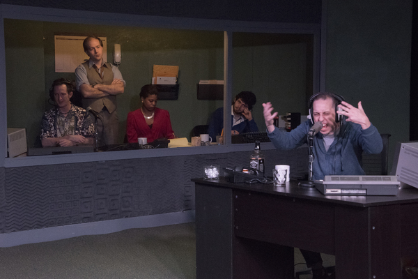 Photo Flash: 5th Wall Theatre Presents TALK RADIO Image